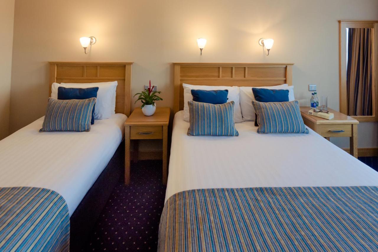 Rochestown Lodge Hotel Dun Laoghaire Bagian luar foto