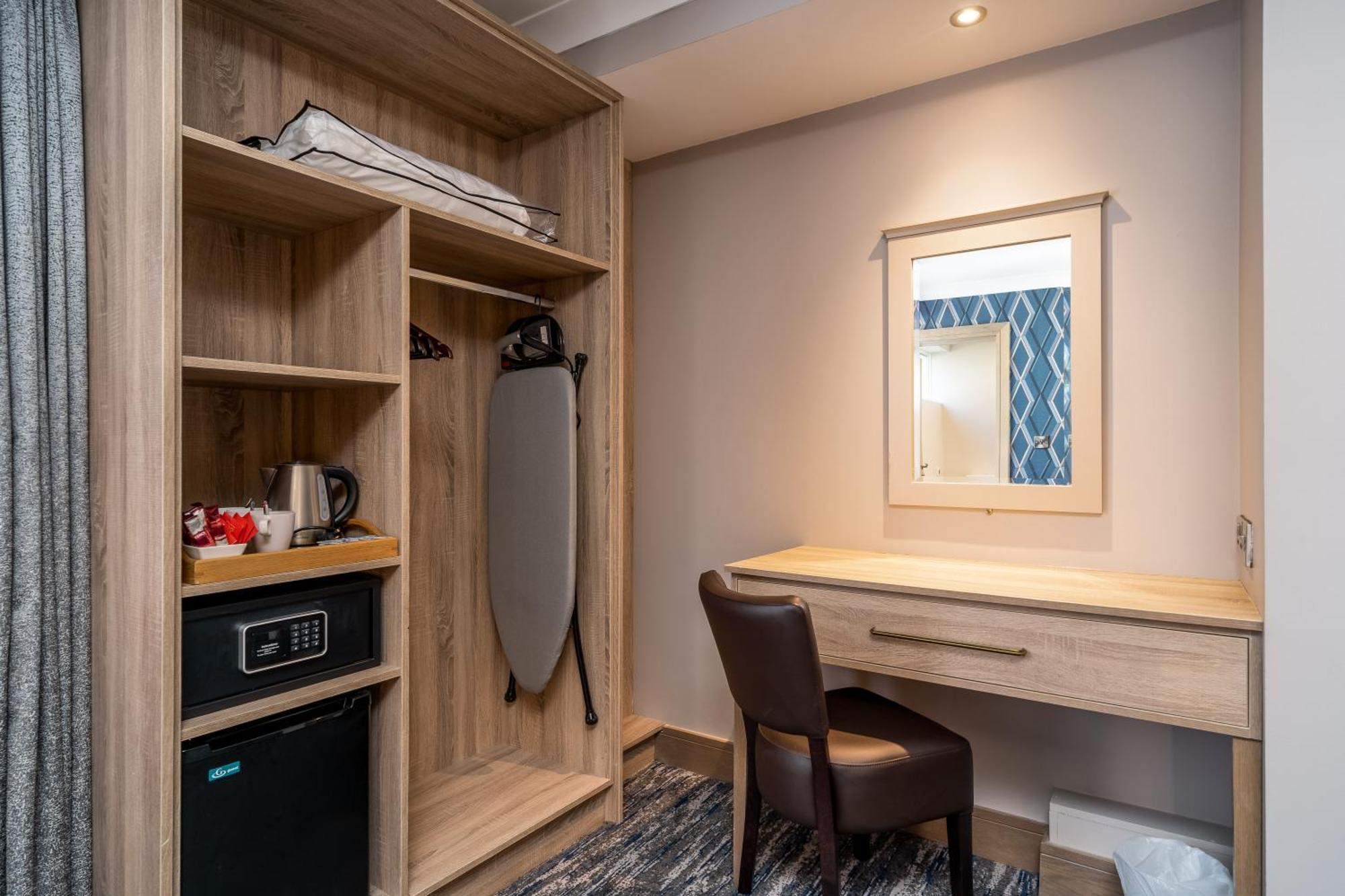 Rochestown Lodge Hotel Dun Laoghaire Bagian luar foto