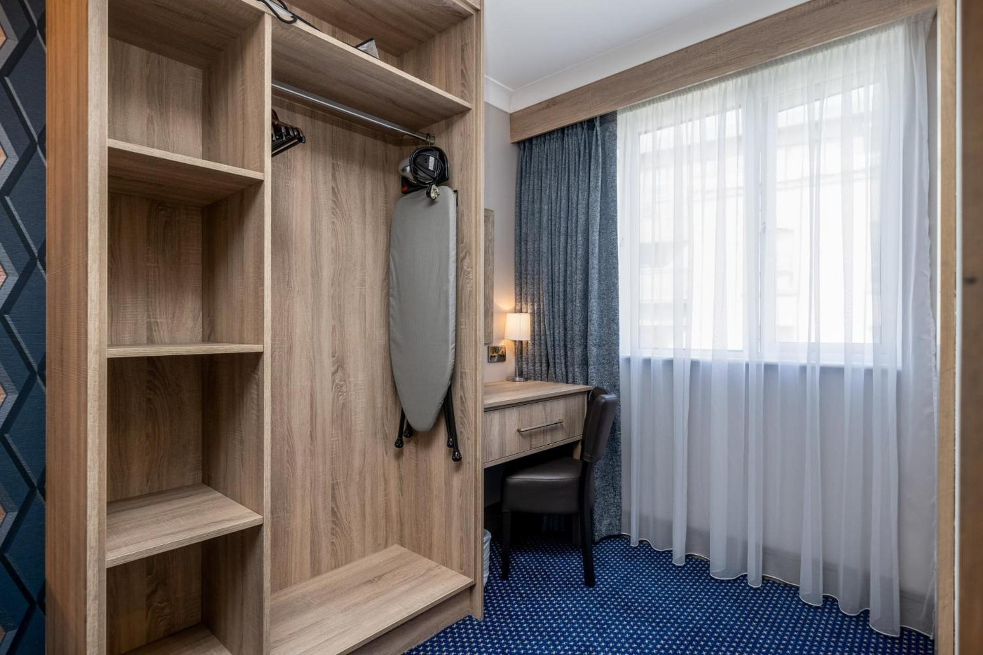Rochestown Lodge Hotel Dun Laoghaire Bagian luar foto