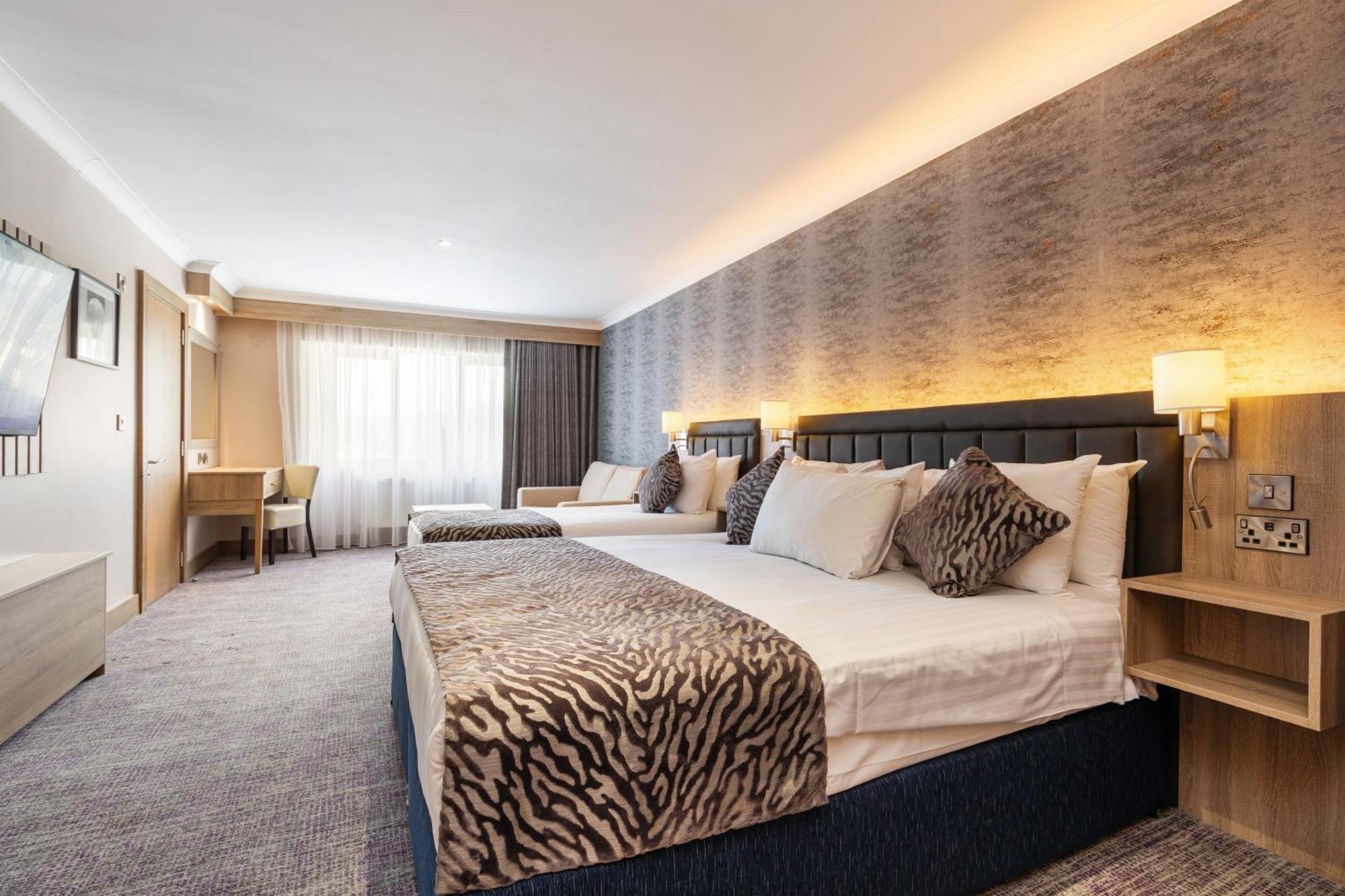 Rochestown Lodge Hotel Dun Laoghaire Bagian luar foto