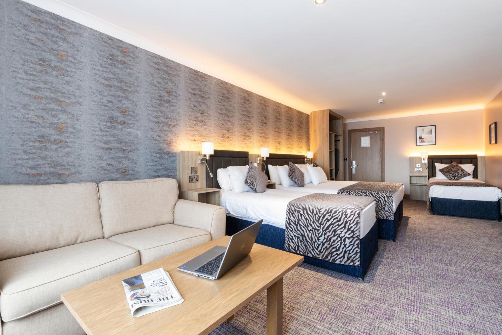 Rochestown Lodge Hotel Dun Laoghaire Bagian luar foto