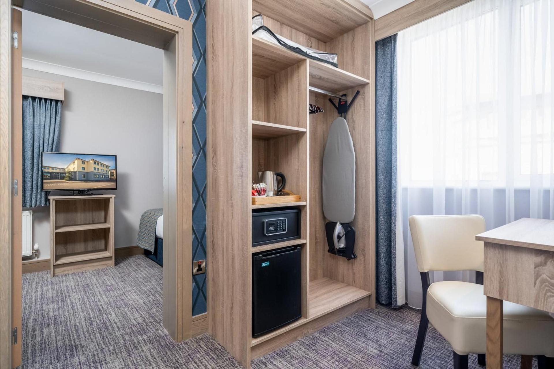 Rochestown Lodge Hotel Dun Laoghaire Bagian luar foto