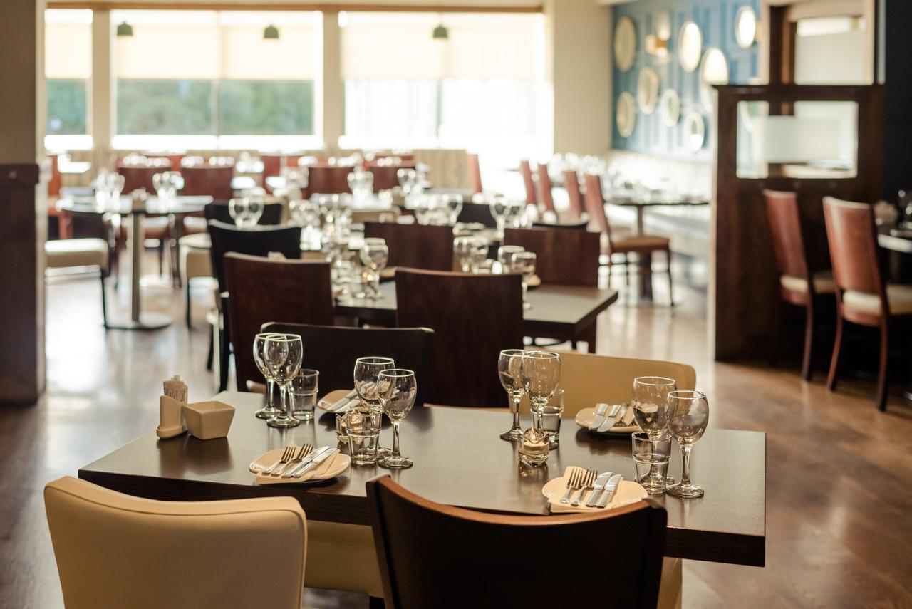 Rochestown Lodge Hotel Dun Laoghaire Bagian luar foto